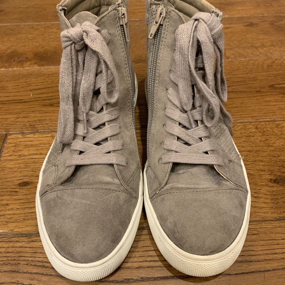 Steve Madden high top sneaker